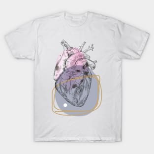 Anatomical heart, engraving drawing. T-Shirt
